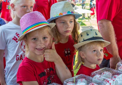 Celebrating Canada Day during FunFest 2019: Waiting for cupcakes